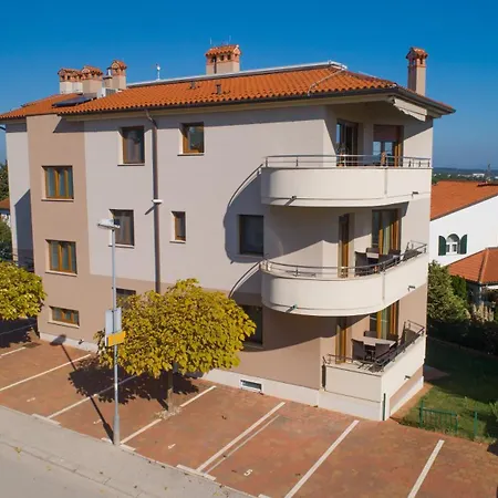 Apartament Oliva - Floor With Beautifull Sea View Premantura
