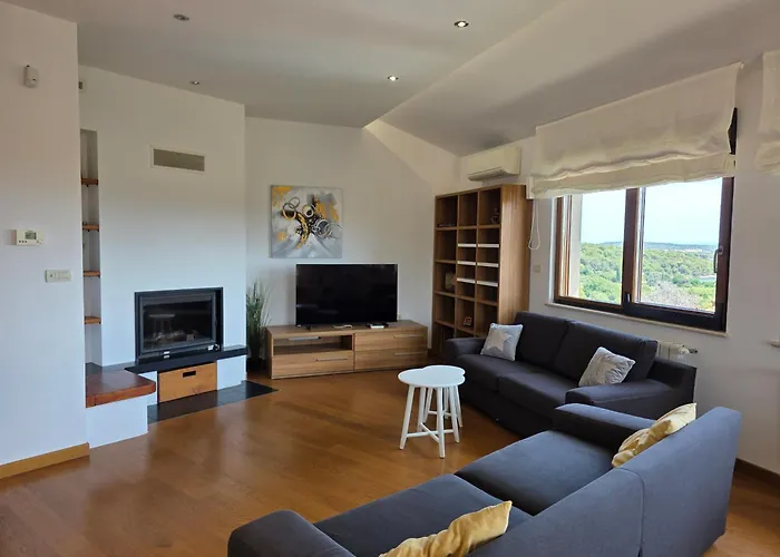 Oliva - Floor With Beautifull Sea View Apartament Premantura